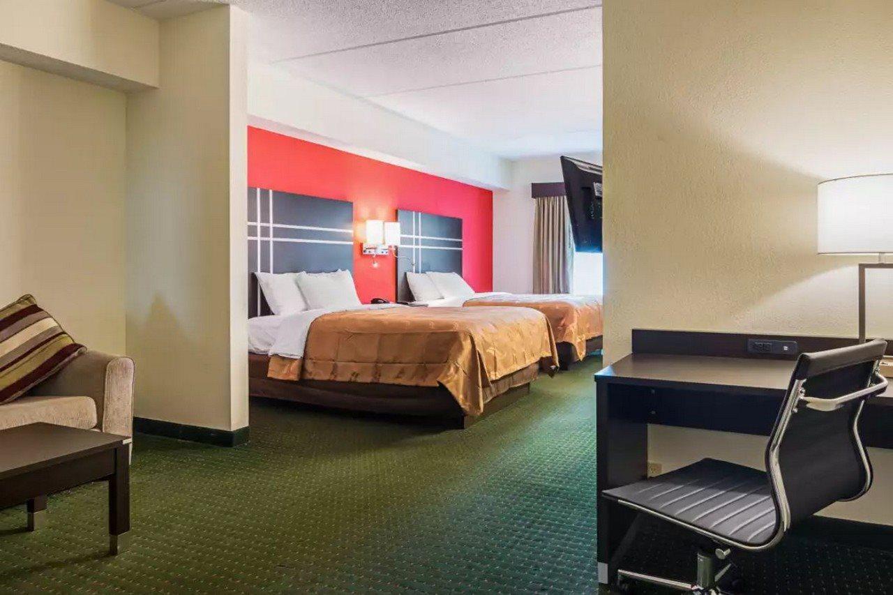 Quality Suites Atlanta Airport East Forest Park Eksteriør billede