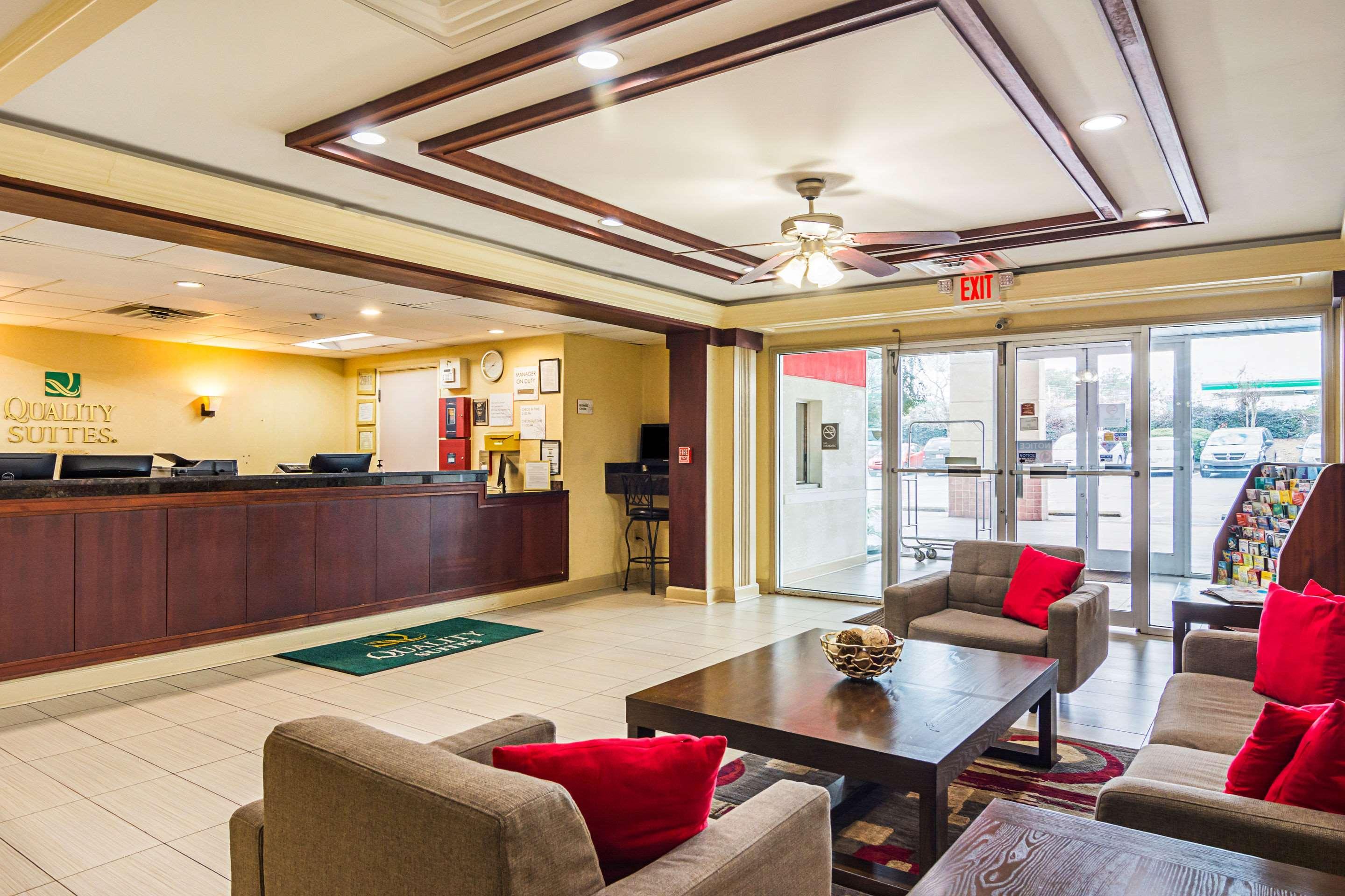 Quality Suites Atlanta Airport East Forest Park Eksteriør billede
