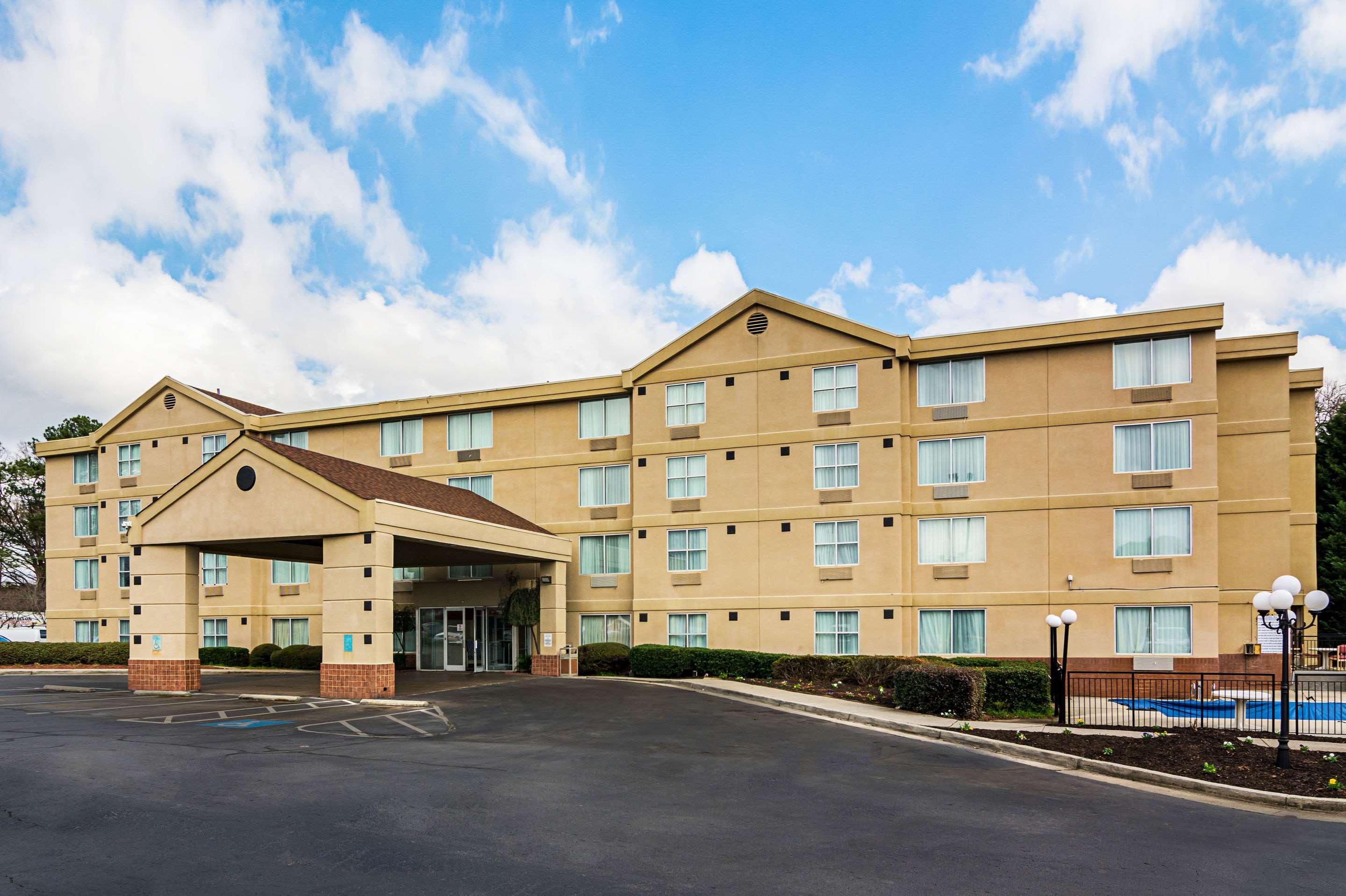 Quality Suites Atlanta Airport East Forest Park Eksteriør billede