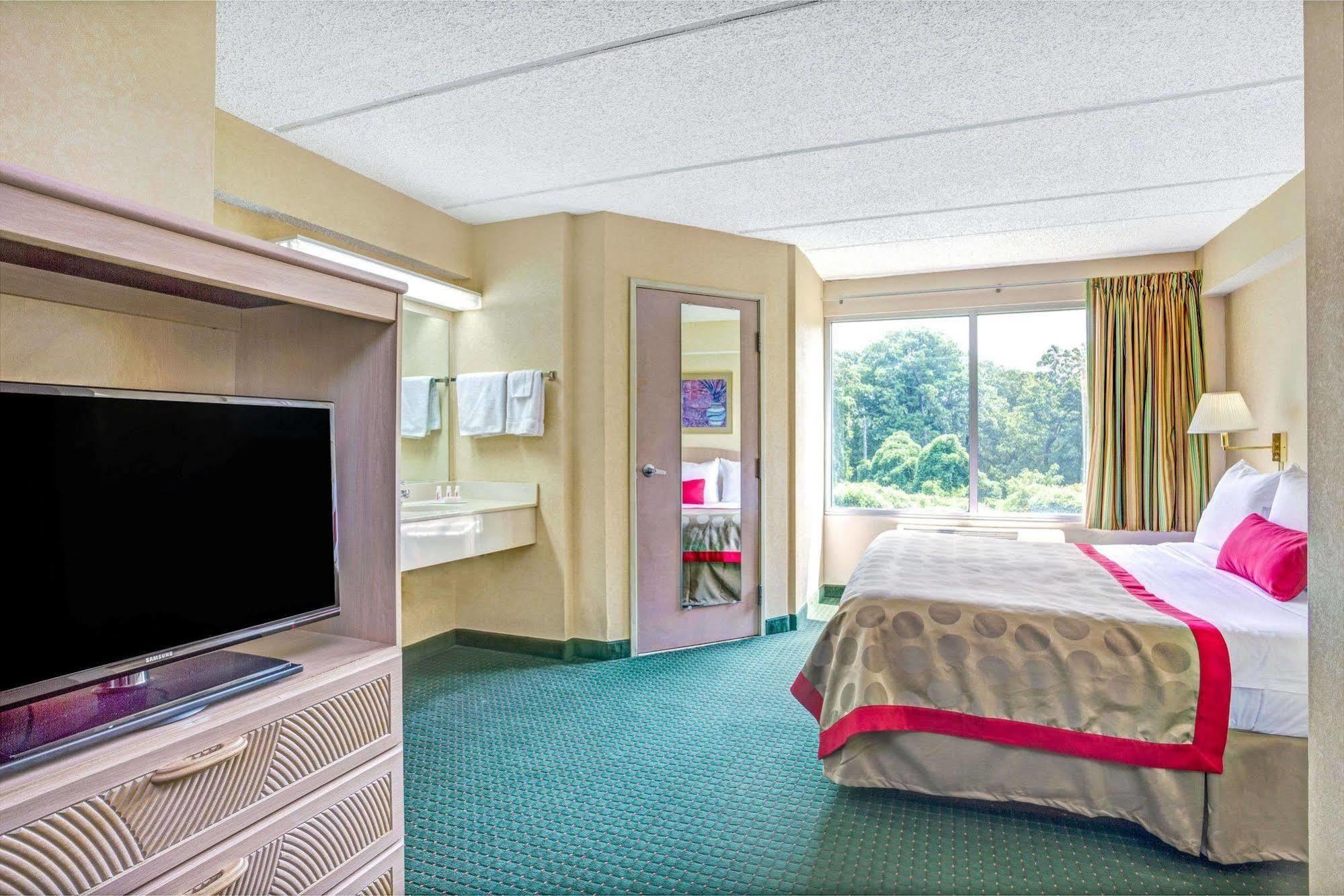 Quality Suites Atlanta Airport East Forest Park Eksteriør billede
