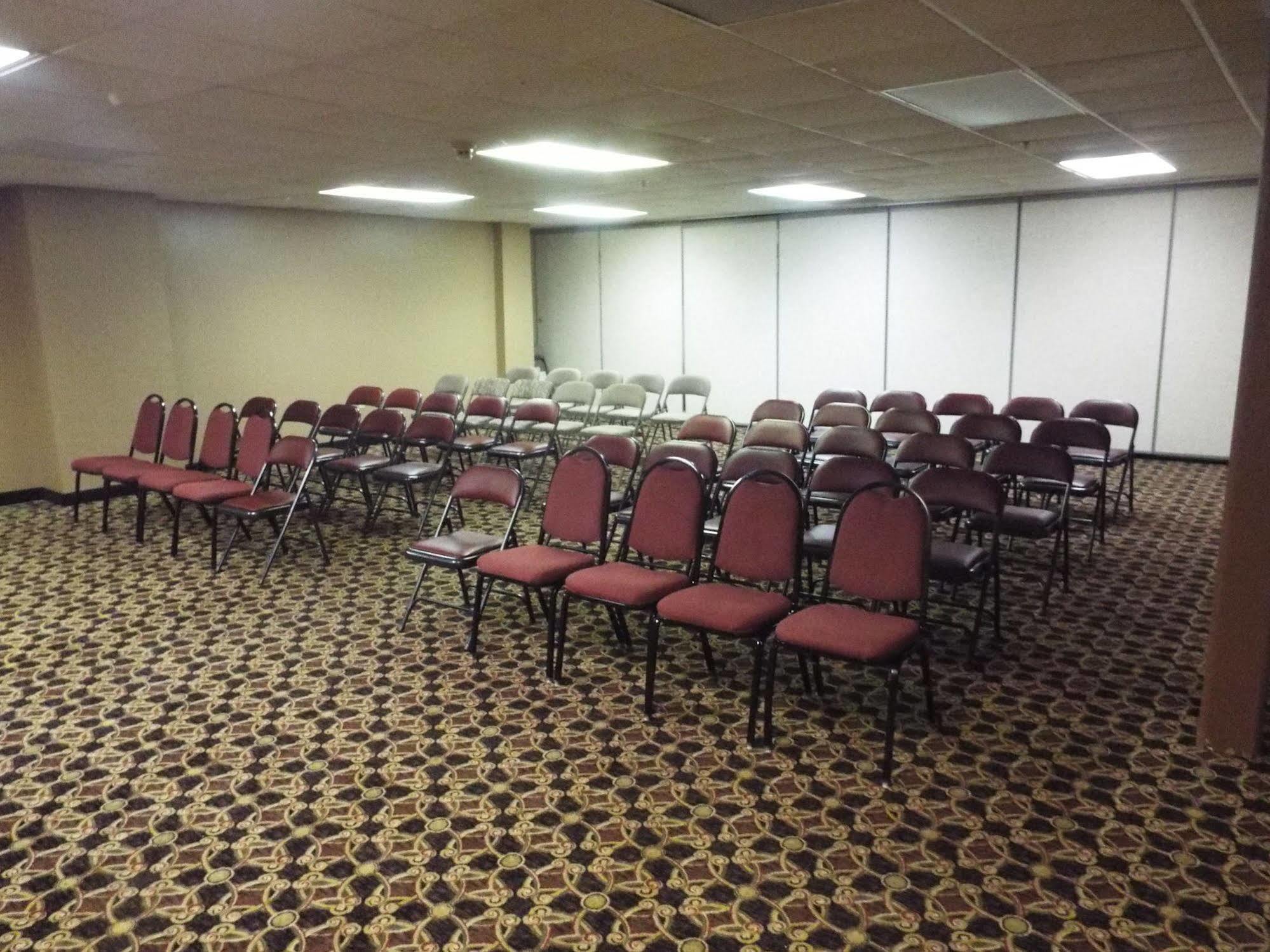 Quality Suites Atlanta Airport East Forest Park Eksteriør billede